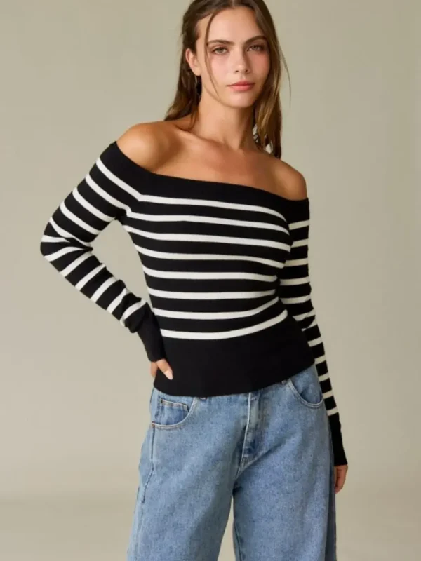 Stella Off Shoulders Sweater- Black & White