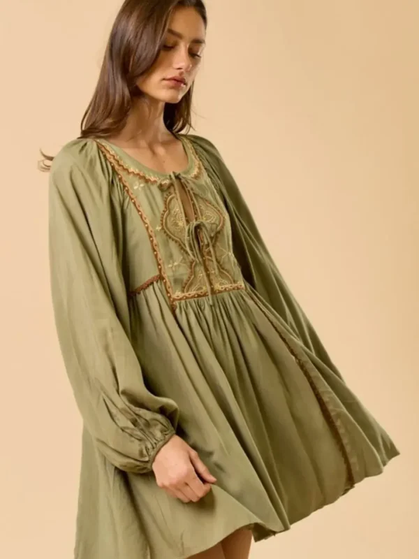 Eden Embroidered dress - Olive
